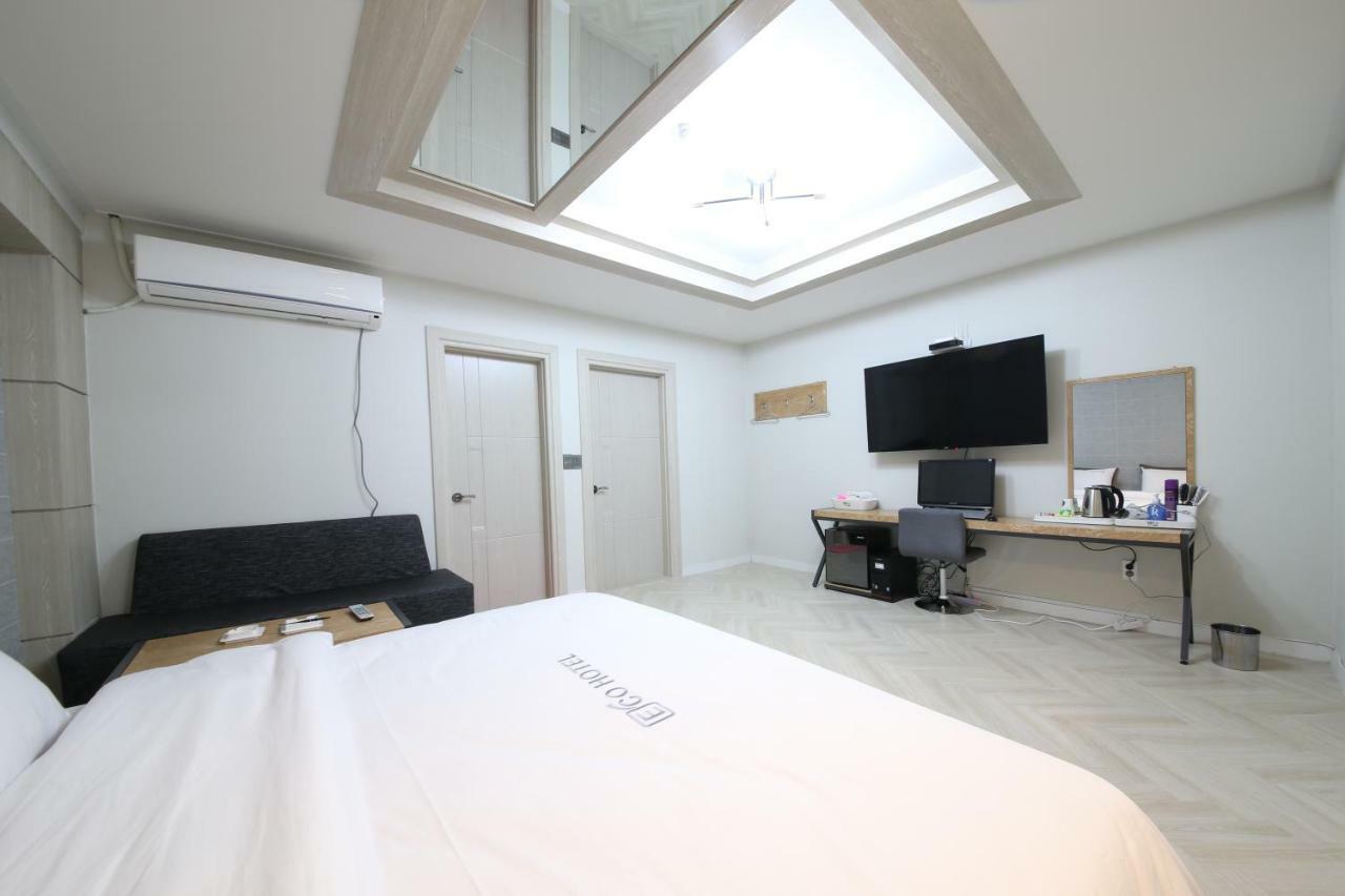 Eco Hotel Mokpo Eksteriør billede